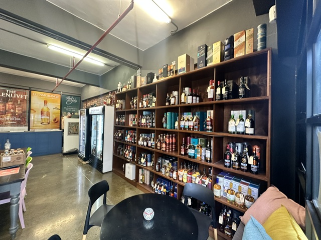 To Let Commercial Property for Rent in Woodstock Western Cape